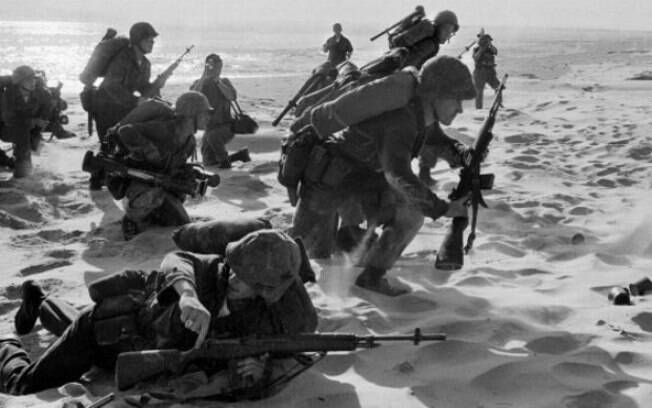 Soldados dos EUA no Vietnã em foto de 1965