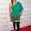 A atriz Pooja Kumar usou wetlegging preta com blusa de um ombro só com detalhe estampado. O escarpim peep toe alonga a silhueta. Foto: Getty Images