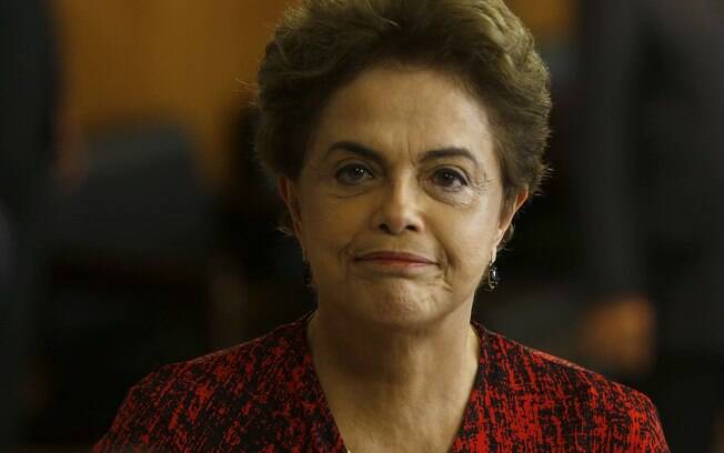 Presidente afastada, Dilma Rousseff fará sua defesa pessoalmente no Senado na próxima segunda-feira (29)