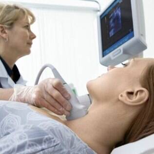 Exame de ultrassom em paciente