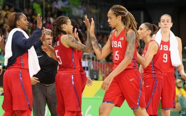 Seleção feminina de basquete dos Estados Unidos fizeram 105 a 62 na China