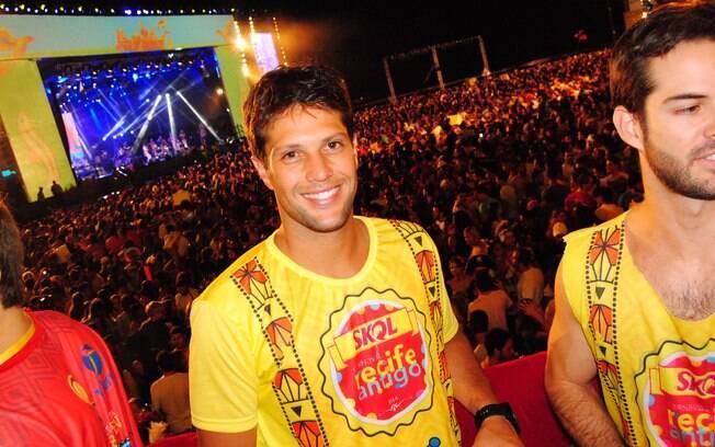Camarote de cerveja reúne famosos no Recife