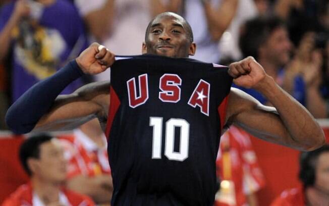 Kobe Bryant ajudou a seleção dos Estados Unidos na conquista de duas medalhas de ouro. Em Pequim-2008 e Londres-2012