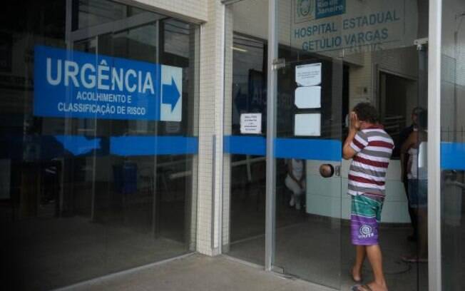 Hospital Estadual Getlio Vargas, na Penha, zona norte da capital fluminense; crise na sade faz governador e prefeito liberarem verbas para hospitais