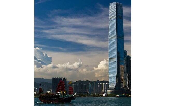International Commerce Centre (China), 484 metros International Commerce Centre (China), 484 metros