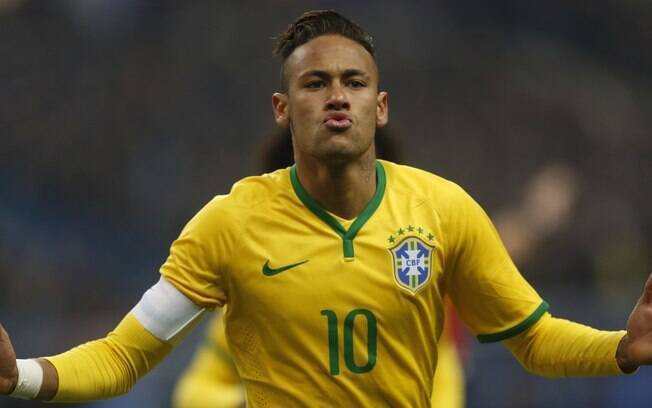 Neymar comemora o segundo gol do Brasil diante da França, seu 43º com a camisa da seleção. Foto: Bruno Domingos/Mowa Press