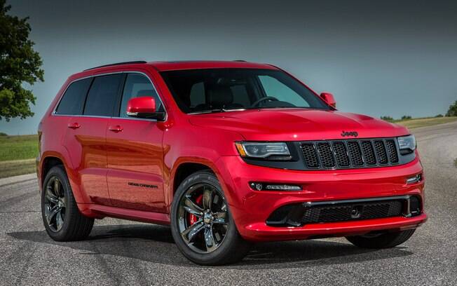 Jeep Grand Cherokee SRT vem com tração integral, amortecedores eletrônicos e rodas de aro 20