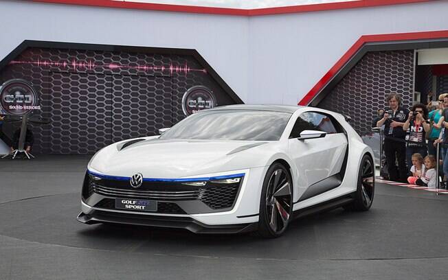 Com 400 cv, o híbrido Golf GTE Sport foi confirmado para o estande da Volkswagen no Salão do Automóvel.