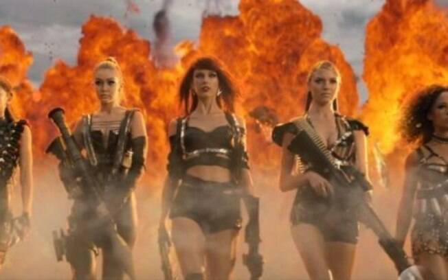Taylor Swift e seu exército de maravilhosas no clipe de