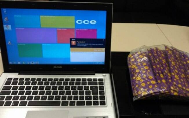 Na casa do acusado foram apreendidos um notebook e grande quantidade de preservativos