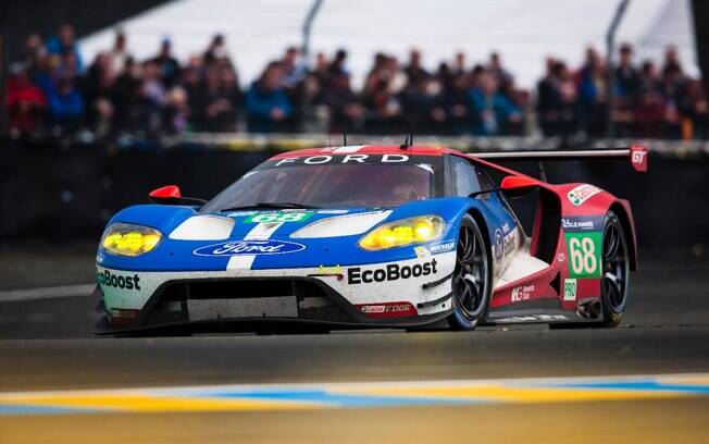 Depois de 30 anos longe da prova, o novo Ford GT volta a competir e ganha as 24 Horas de Le Mans na categoria LMGTE Pro.