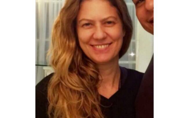Patrícia Pillar muda de visual para novo personagem e aparece com cabelo abaixo do ombro