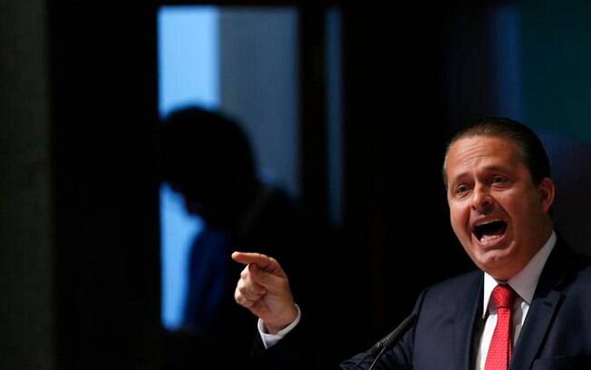 Morre Eduardo Campos, candidato do PSB à Presidência, em acidente de aeronave