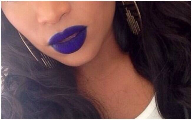 Dia do Rock: boca azul