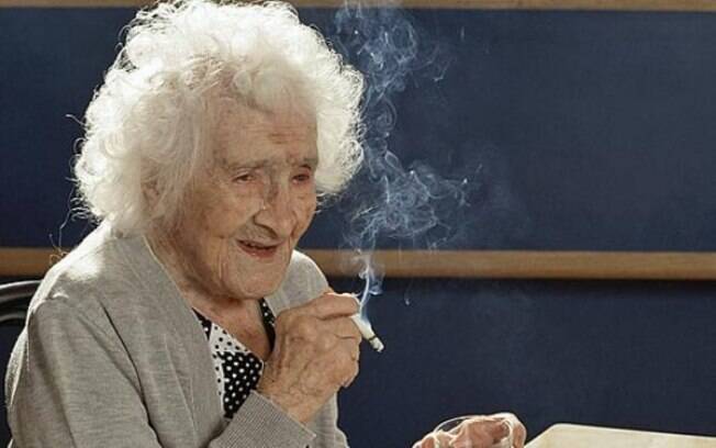 Jeanne Calment – A francesa, que fez esgrima até os 85 anos e fumou até os 117, morreu aos 122, em 1997. Ela conheceu Vincent Van Gogh e, aos 114, atuou em Vincent and Me. Foto: Divulgação