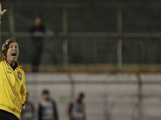 Criticados, meio-campistas do Corinthians dizem entender postura de Mano Menezes