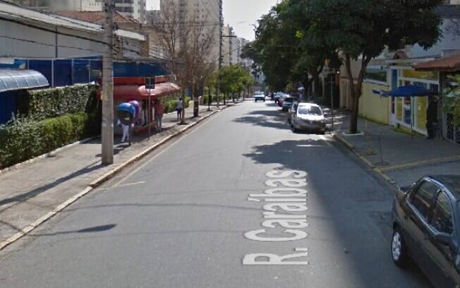 Imagem da Rua Caraíbas, em Perdizes, na altura do número 900, onde o food truck explodiu