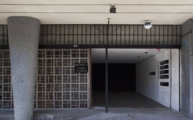 Na reforma de galpão para abrigar a galeria de arte Baró, em São Paulo, os cobogós foram utilizados na entrada (projeto Sub Estúdio)