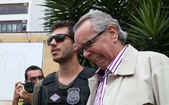 Suspeito de ligação com Alberto Yousseff, Adarico Negromonte é preso pela PF, em novembro. Foto: Futura Press