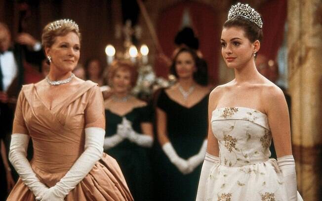 Julie Andrews e Anne Hathaway, no filme 