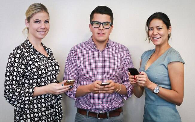 Julie Mosser, diretora de comunicação, Eric Ruiz, diretor de vendas para a América Latina, e Flavia Sasaki, chefe do programa de transmissão e de parcerias corporativas
