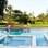 A piscina projetada pela arquiteta Selma Tammaro foi dividida em partes específicas para as crianças. Foto: Divulgação