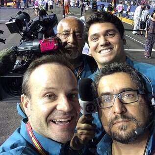Rubens Barrichello com equipe da Globo no GP de Cingapura