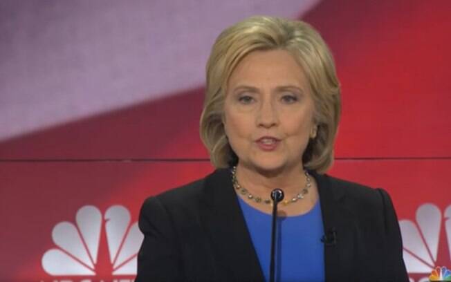 Hillary Clinton tem dificuldade em conseguir o voto das mulheres mais jovens