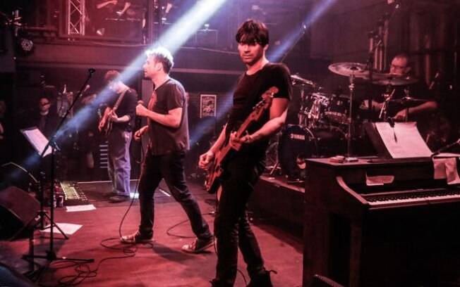 O Blur tocou seu novo álbum para 300 fãs em um show intimista em Londres