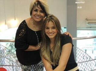 Bruna Marquezine e sua cabeleireira