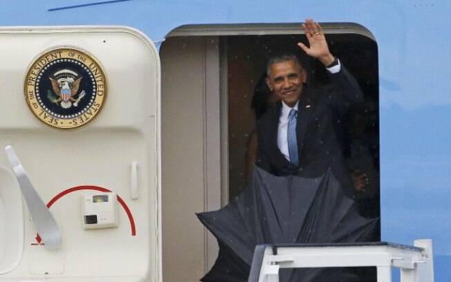 Presidente norte-americano, Barack Obama, chega ao aeroporto de Cuba em visita histórica