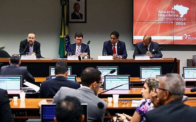 Presidente de CPI pede plano de enfrentamento ao homicídio de jovens negros