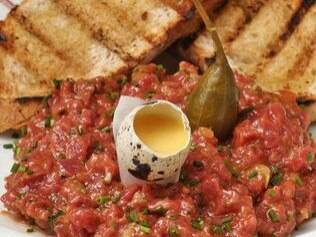 Saiba onde comer um steak tartare