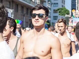 Bruno Guedes durante a 18ª Parada do Orgulho Gay de São Paulo