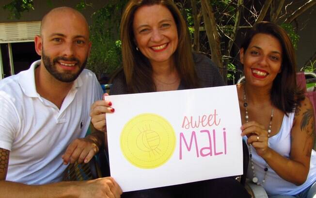 João Paulo, Danielle (centro) e Mariana (dir.), fundadores da Sweet Mali - assessoria especializada em eventos LGBTs