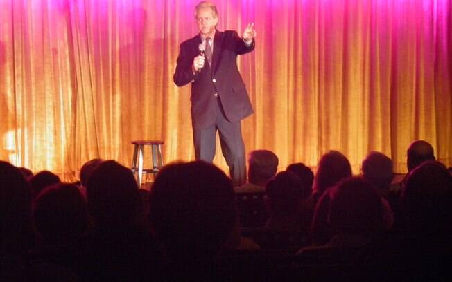 O comediante Lee Bayless, que apresentou seu show de stand up no Marina Lounge