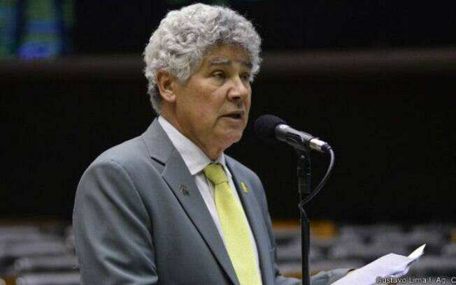 Deputado Chico Alencar (PSOL-RJ) diz que parlamentares de nove partidos querem saída de Cunha . Foto: Agência Câmara