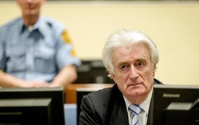 Radovan Karadzic foi condenado a 40 anos de prisão por genocídio e crimes contra a humanidade