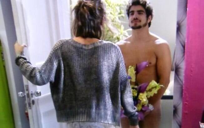 Silvia conta que Michel usa o truque do buquê de flores com todas as mulheres