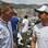O jogador Bastian Schweinsteiger conversa com Rosberg . Foto: AP