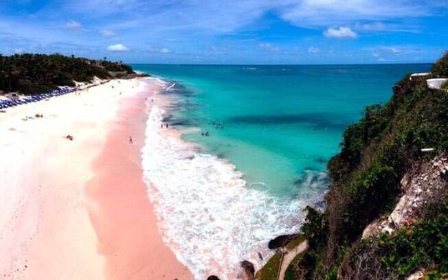 As praias paradisíacas do Caribe guardam muitas atrações e atrai muitos turistas