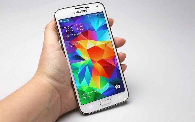 Galaxy S5 tem tela de 5,1 polegadas - Preço médio de R$ 2.300