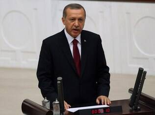 Presidente turco Recep Tayyip Erdogan atribuiu crise armada no Iêmen a Teerã