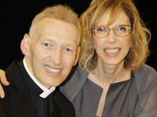 Padre Marcelo Rossi com Marília Gabriela