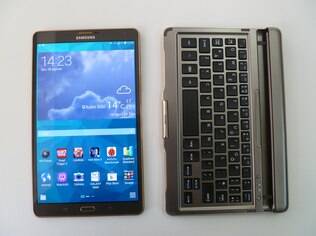 Linha de tablets da Samsung, Galaxy Tab S é formada por aparelhos robustos com linha de acessórios própria
