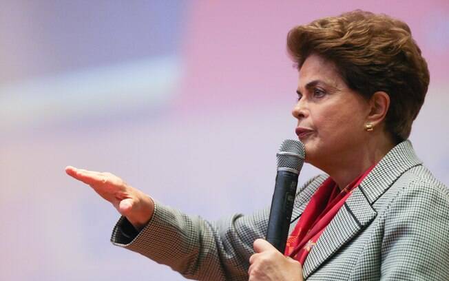 Presidente afastada Dilma Rousseff voltou a defender seu mandato durante evento na Universidade Federal do ABC