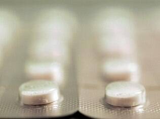 Antibióticos: uso indiscriminado está aumentando a resistência das bactérias aos medicamentos produzidos para combatê-las