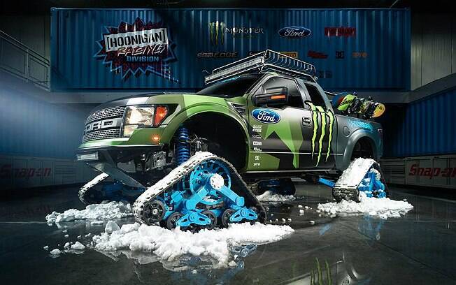 Após drifts em ruas, circuitos e até em balsas, Ken Block agora vai para a neve