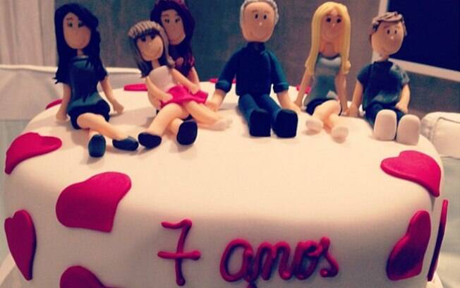 Ticiane postou no Instagram, dias antes da separação, uma foto do bolo em homenagem aos 7 anos de casamento
