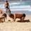Claudia Abreu se divertiu com a familia nas areias da praia do Leblon, no Rio de Janeiro. Foto: AgNews